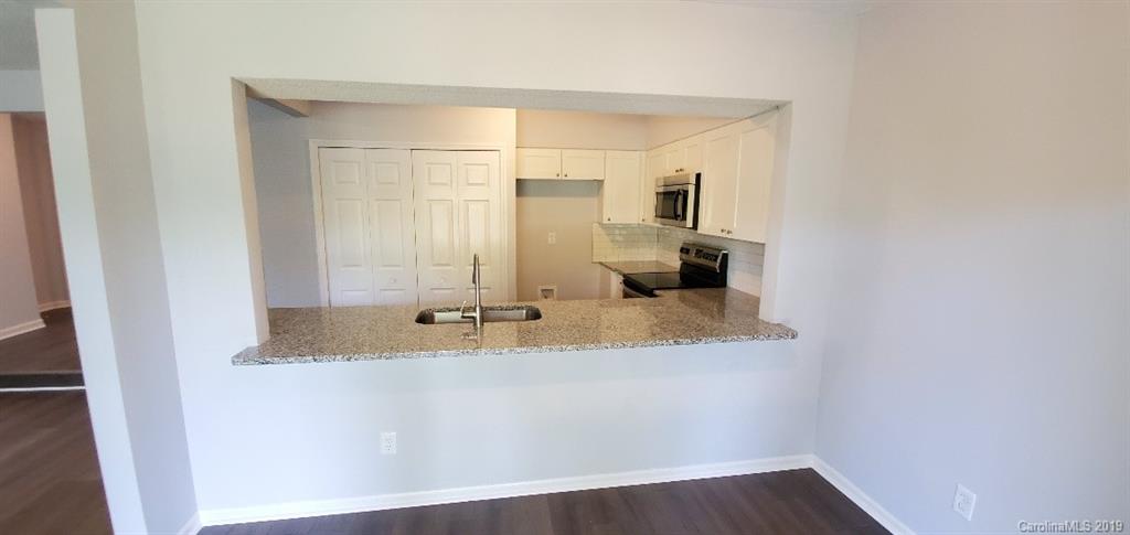 20109 Henderson Road, Unit C Cornelius, NC 28031 - Photo 5 of 27 Gallery Image 5