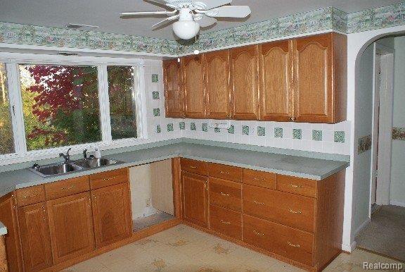 3128 Davison Road Lapeer, MI 48446 - Photo 5 of 17 DSC05160-mfsopt