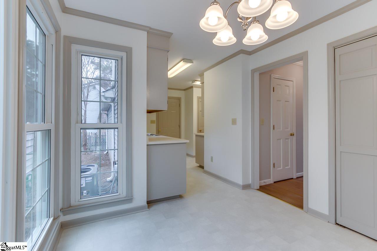 6 Pine Gate Court Greenville, SC 29607 - Photo 11 of 35 Gallery Image 11