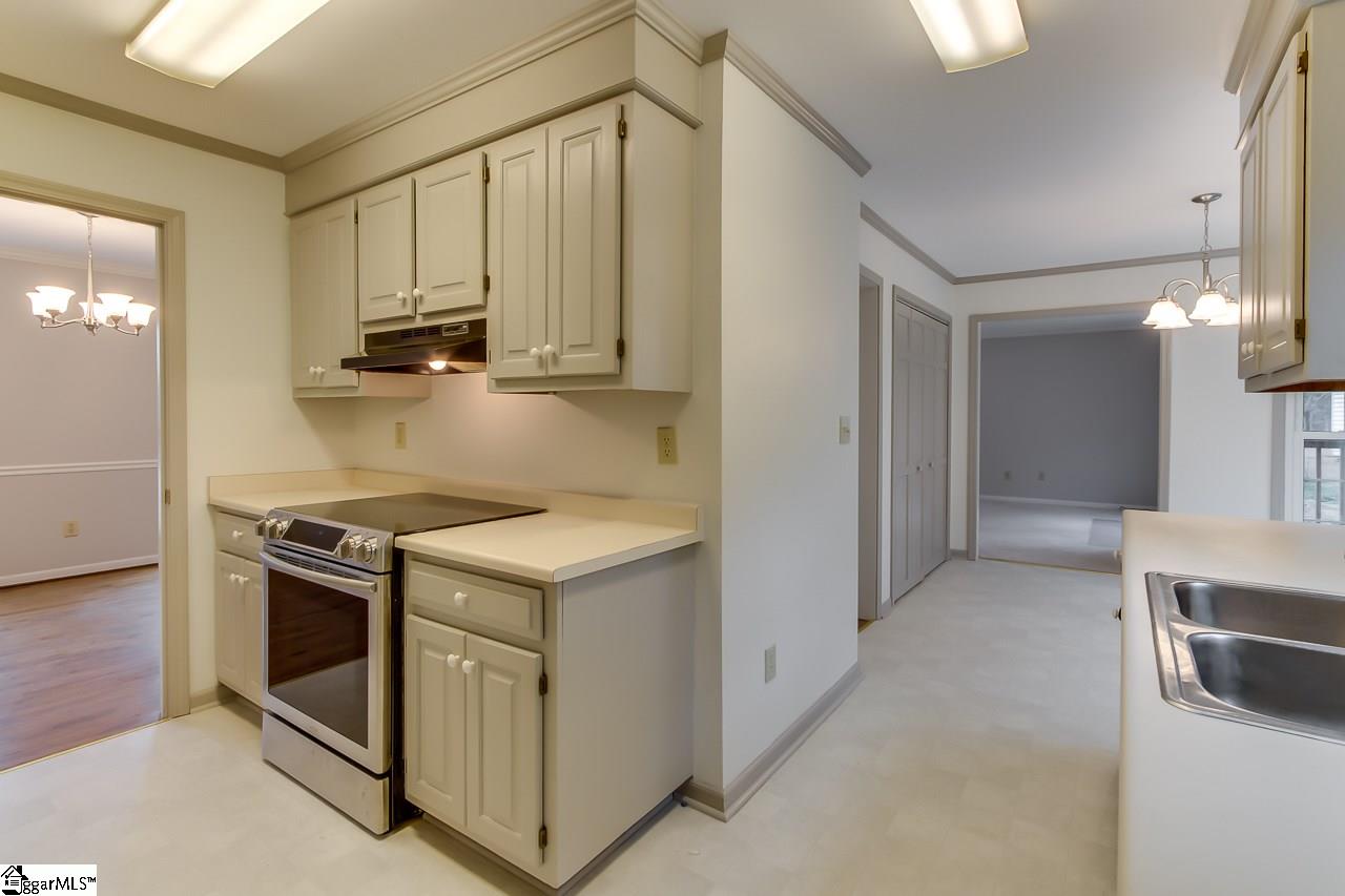 6 Pine Gate Court Greenville, SC 29607 - Photo 15 of 35 Gallery Image 15