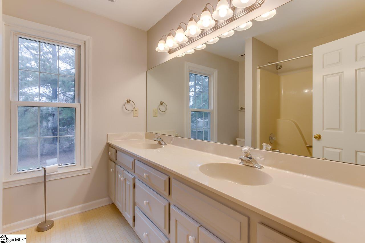 6 Pine Gate Court Greenville, SC 29607 - Photo 31 of 35 Gallery Image 31