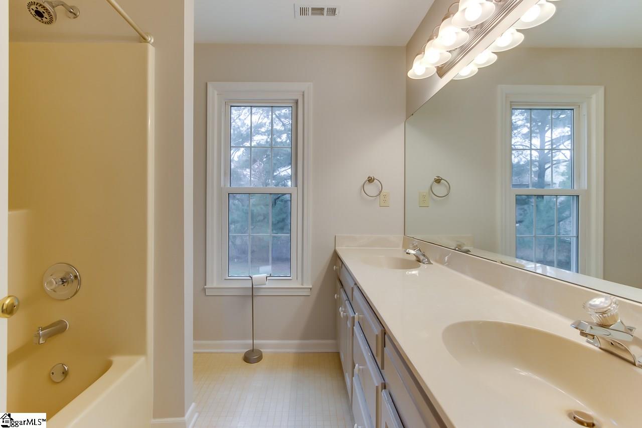 6 Pine Gate Court Greenville, SC 29607 - Photo 32 of 35 Gallery Image 32