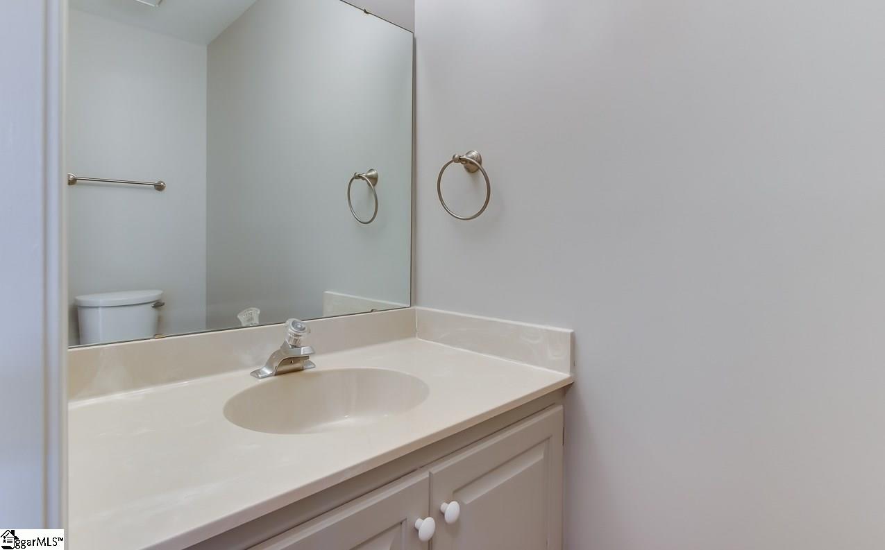 6 Pine Gate Court Greenville, SC 29607 - Photo 9 of 35 Gallery Image 9