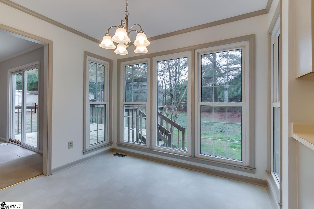 6 Pine Gate Court Greenville, SC 29607 - Photo 10 of 35 Gallery Image 10