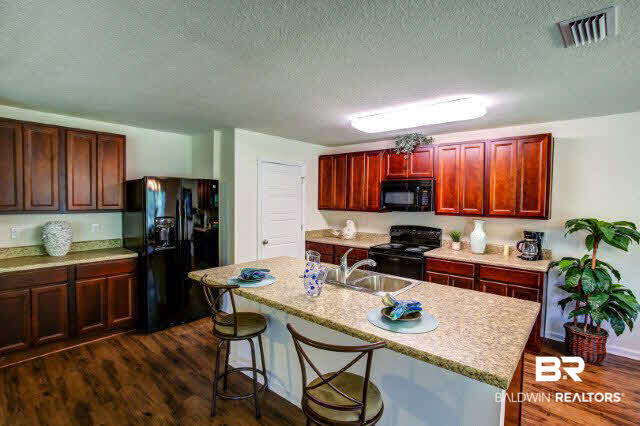 12223 Cressida Loop Daphne, AL 36526 - Photo 13 of 16 Kitchen