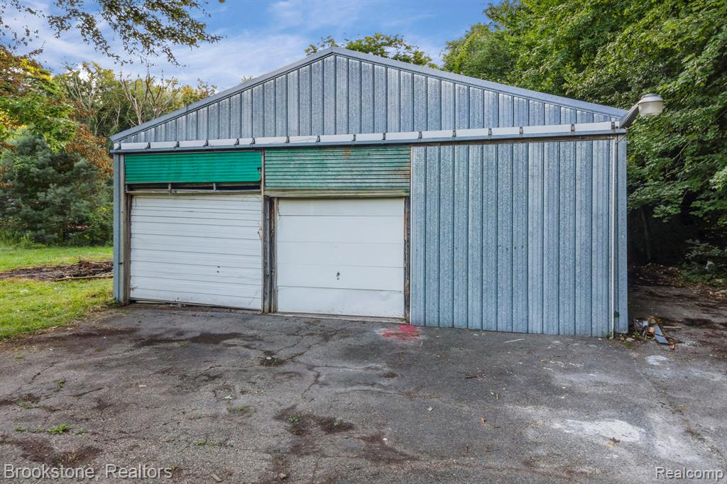 12352 Whittaker Road Milan, MI 48160 - Photo 25 of 29
