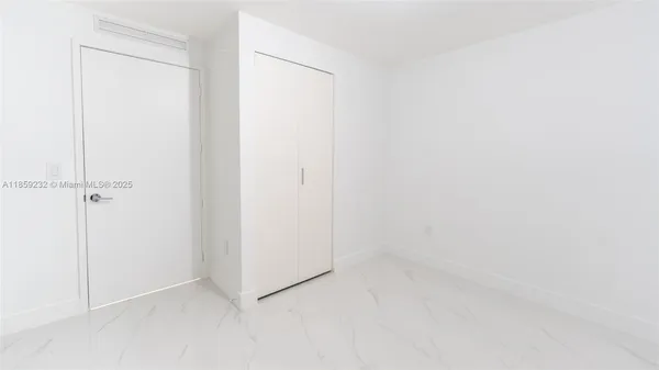 $9,750 | 700 Northeast 24th Street, Unit 2705, Miami, FL 33137