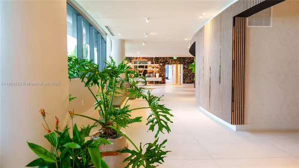 $9,750 | 700 Northeast 24th Street, Unit 2705, Miami, FL 33137