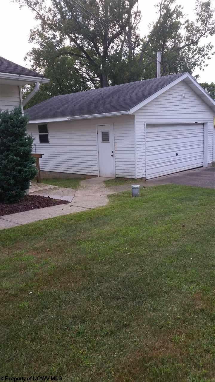 469 Valley Chapel Road Weston, WV 26452 - Photo 4 of 13 Gallery Image 4