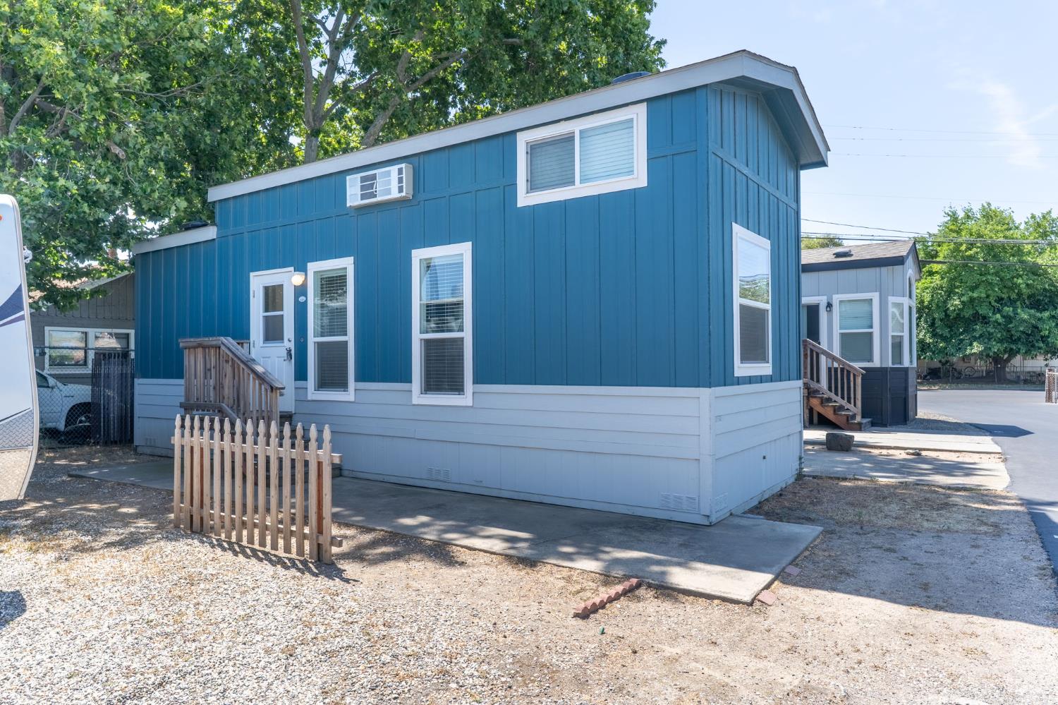 927 East F Street, Unit 5 Oakdale, CA 95361 - Photo 3 of 16