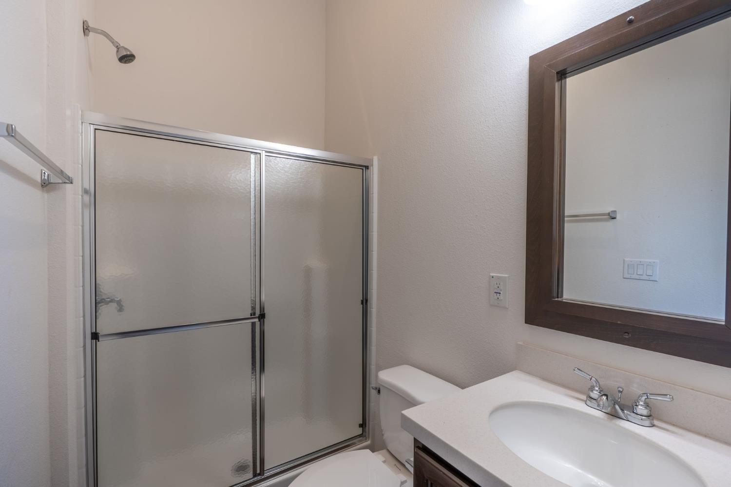 927 East F Street, Unit 5 Oakdale, CA 95361 - Photo 8 of 16