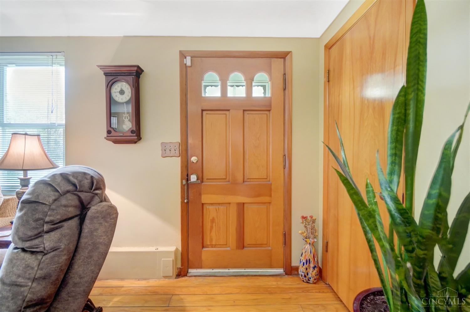 8986 Livingston Road Cincinnati, OH 45251 - Photo 3 of 35 Gallery Image 3