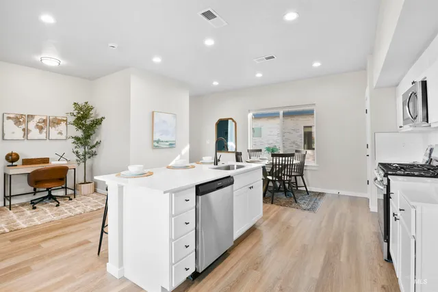 $345,000 | 523 North Lucy Lane, Nampa, ID 83687