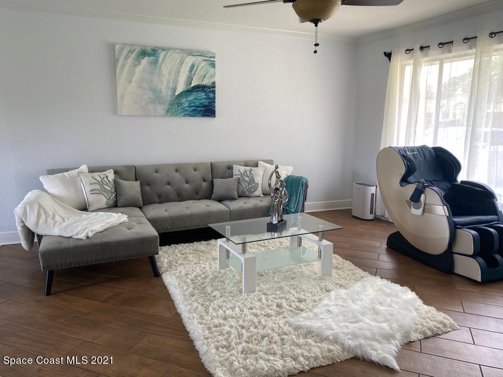 597 Nackman Road Northwest Palm Bay, FL 32907 - Photo 2 of 12 liv2
