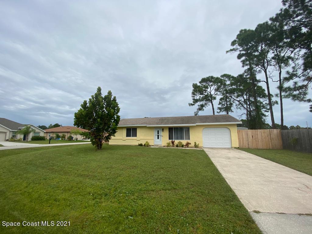 597 Nackman Road Northwest Palm Bay, FL 32907 - Photo 12 of 12 front