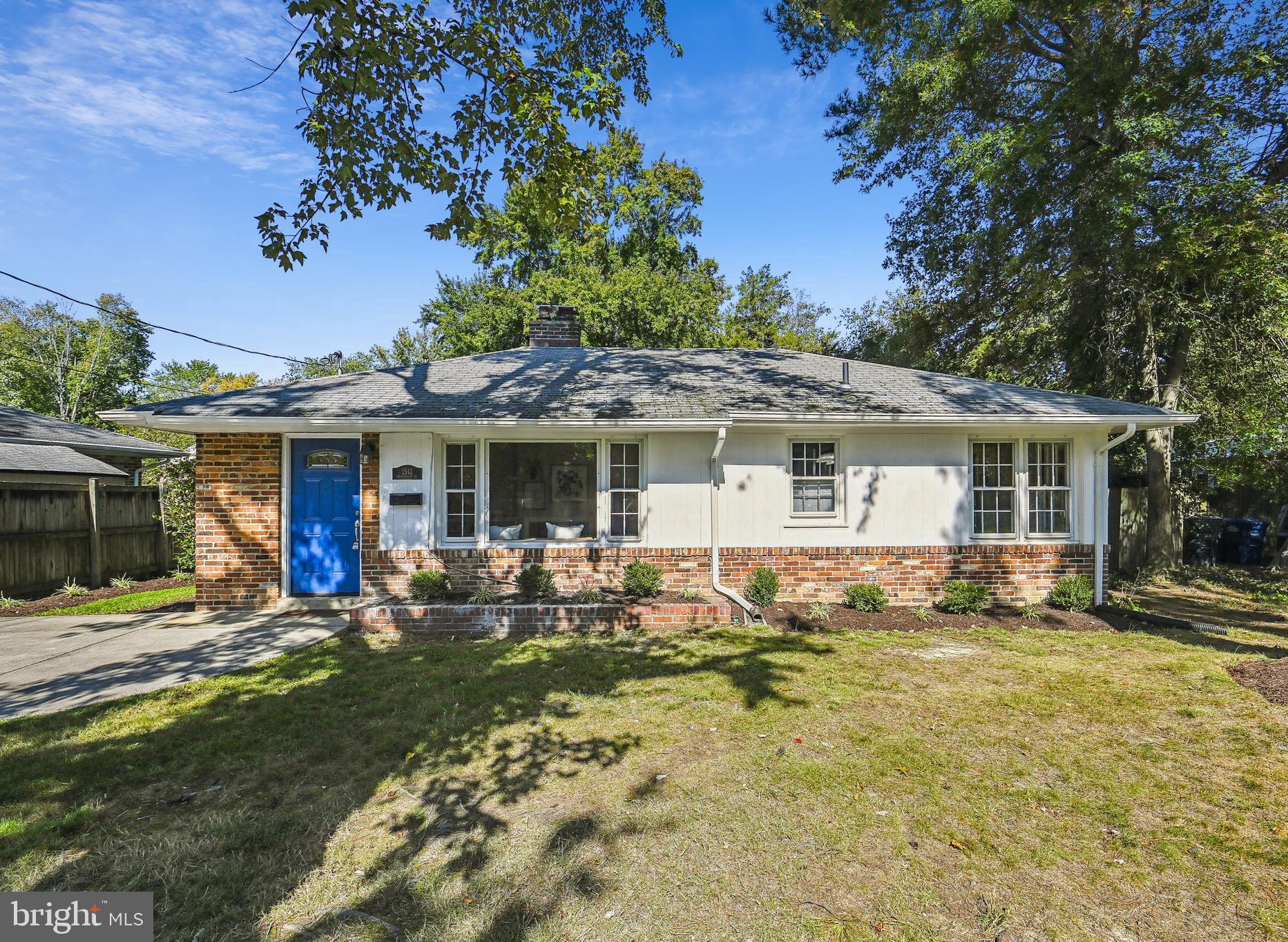 1512 Shenandoah Road Alexandria, VA 22308 - Photo 1 of 36 WELCOME HOME!