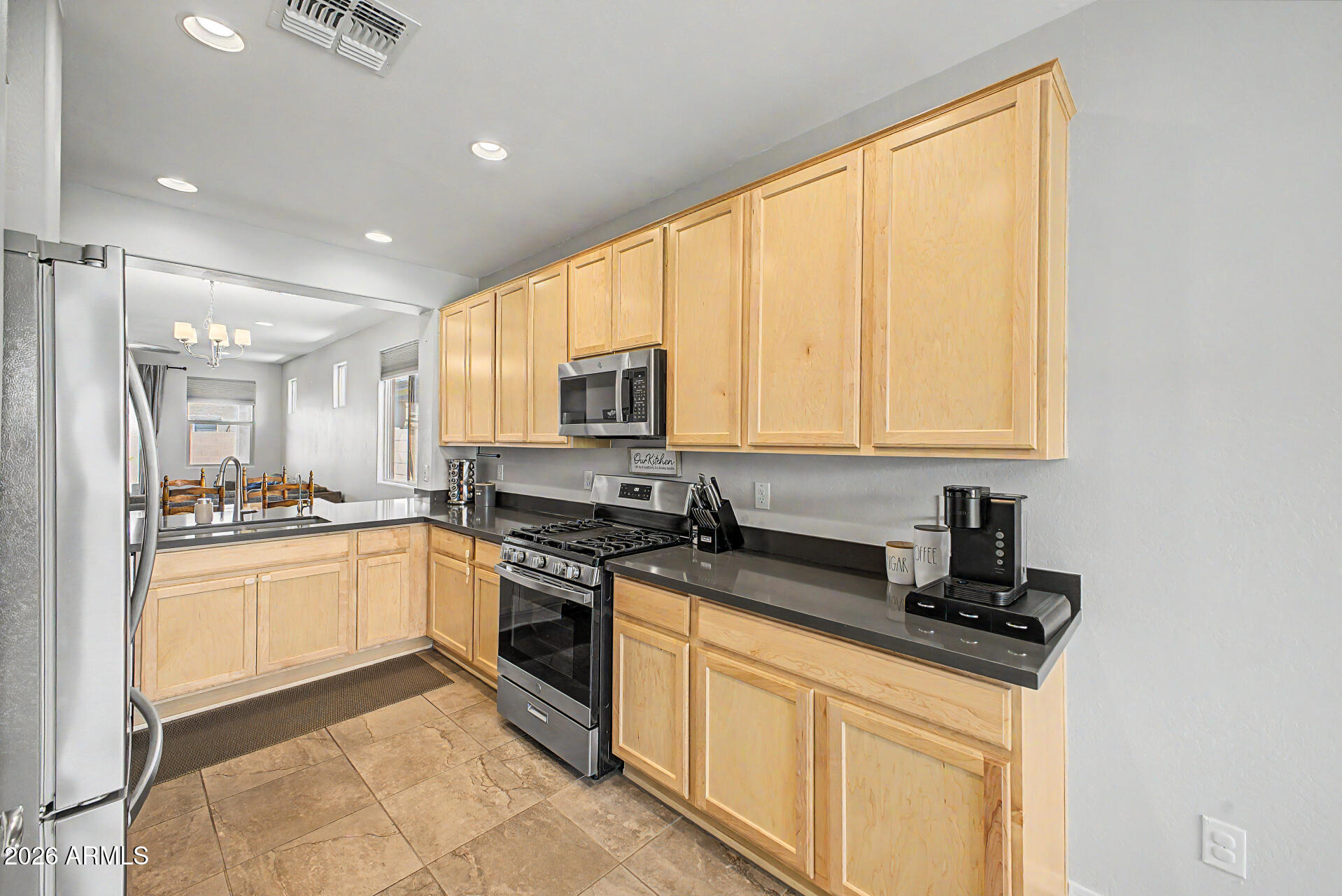 5636 West Chuck Box Road Laveen, AZ 85339 - Photo 6 of 20 Kitchen