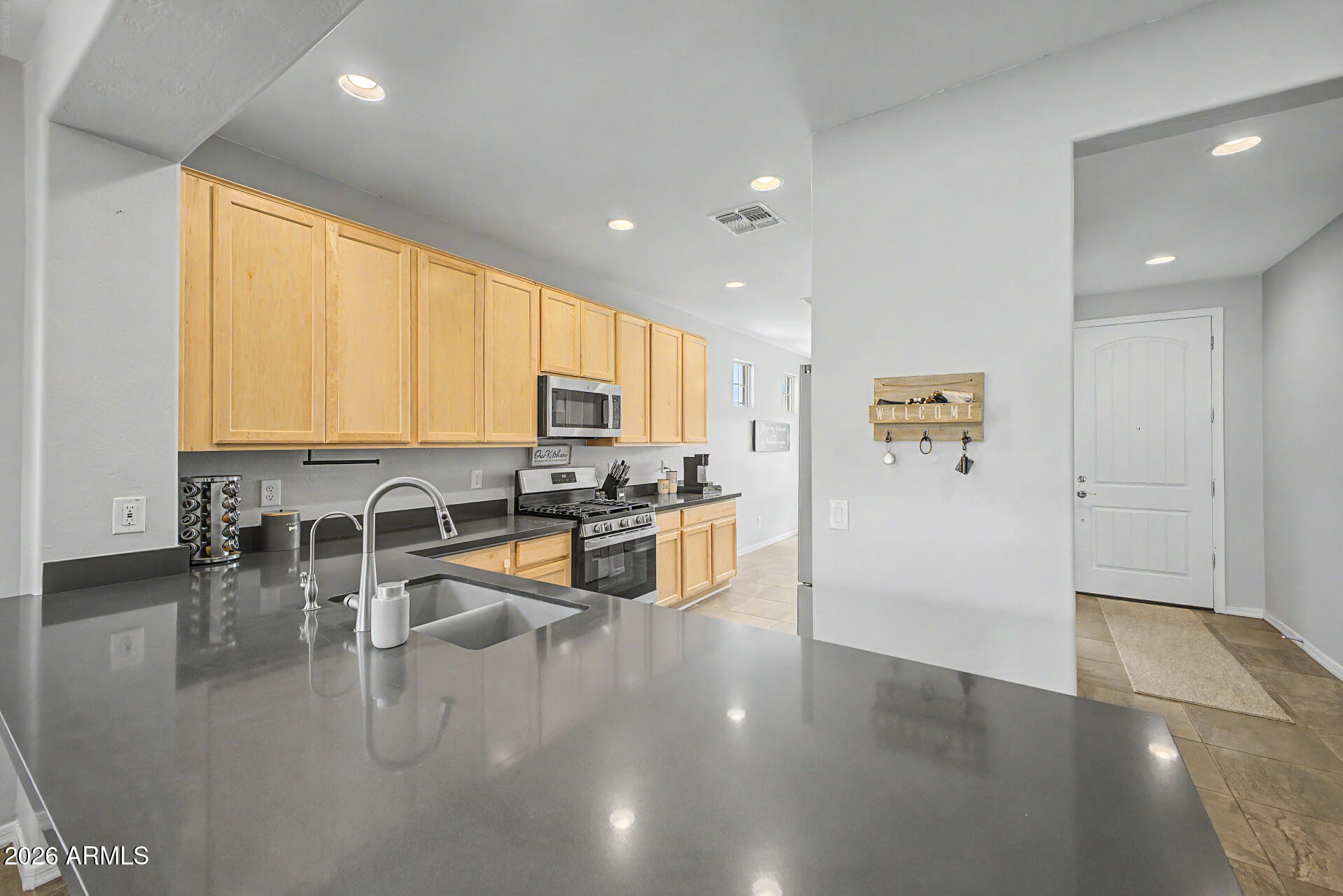 5636 West Chuck Box Road Laveen, AZ 85339 - Photo 7 of 20 Kitchen