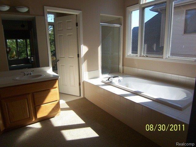 1258 Putnam Circle Rochester, MI 48307 - Photo 15 of 15 100_7500