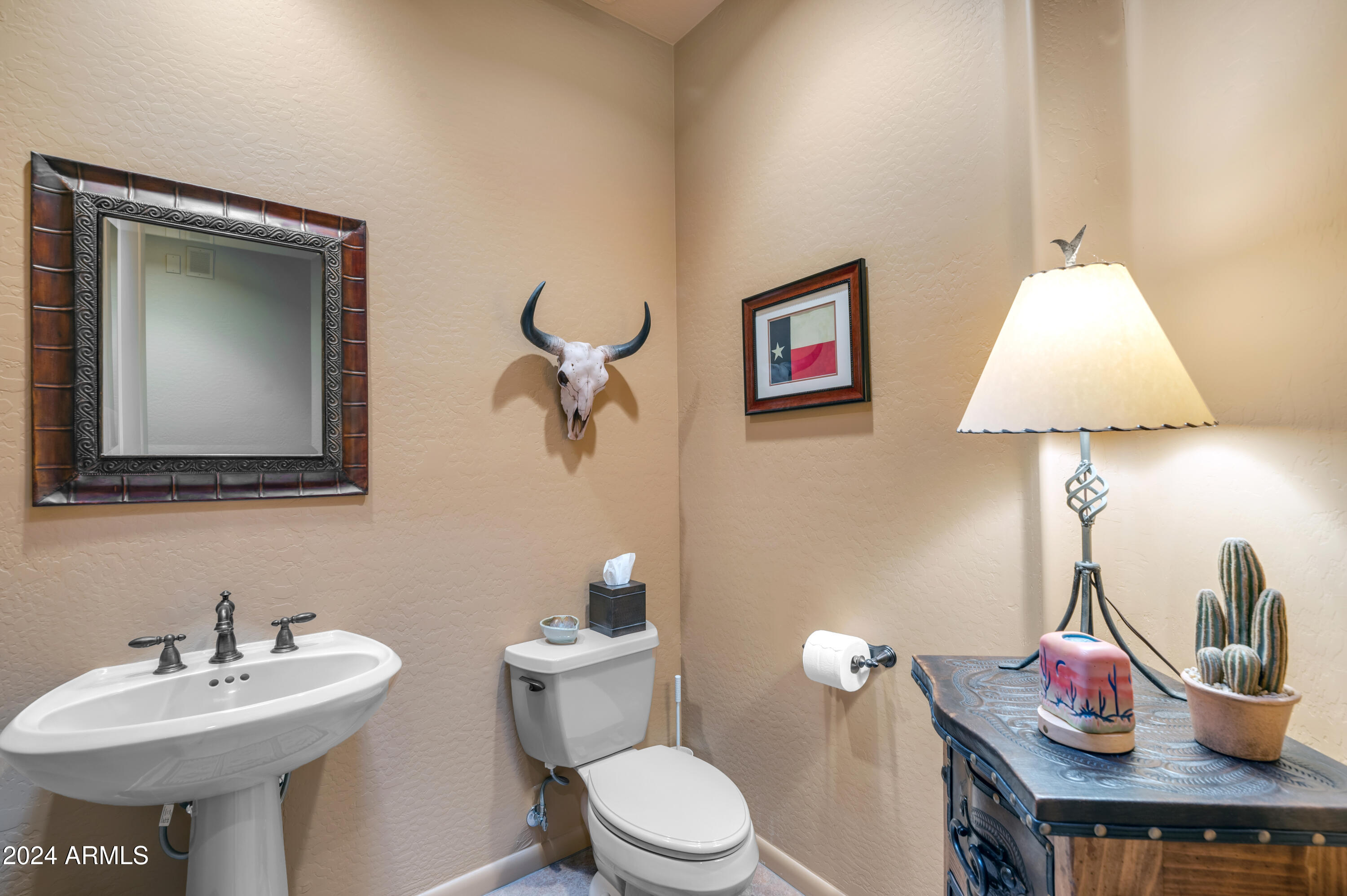 18947 East Lazo Court Rio Verde, AZ 85263 - Photo 16 of 24 Half bath