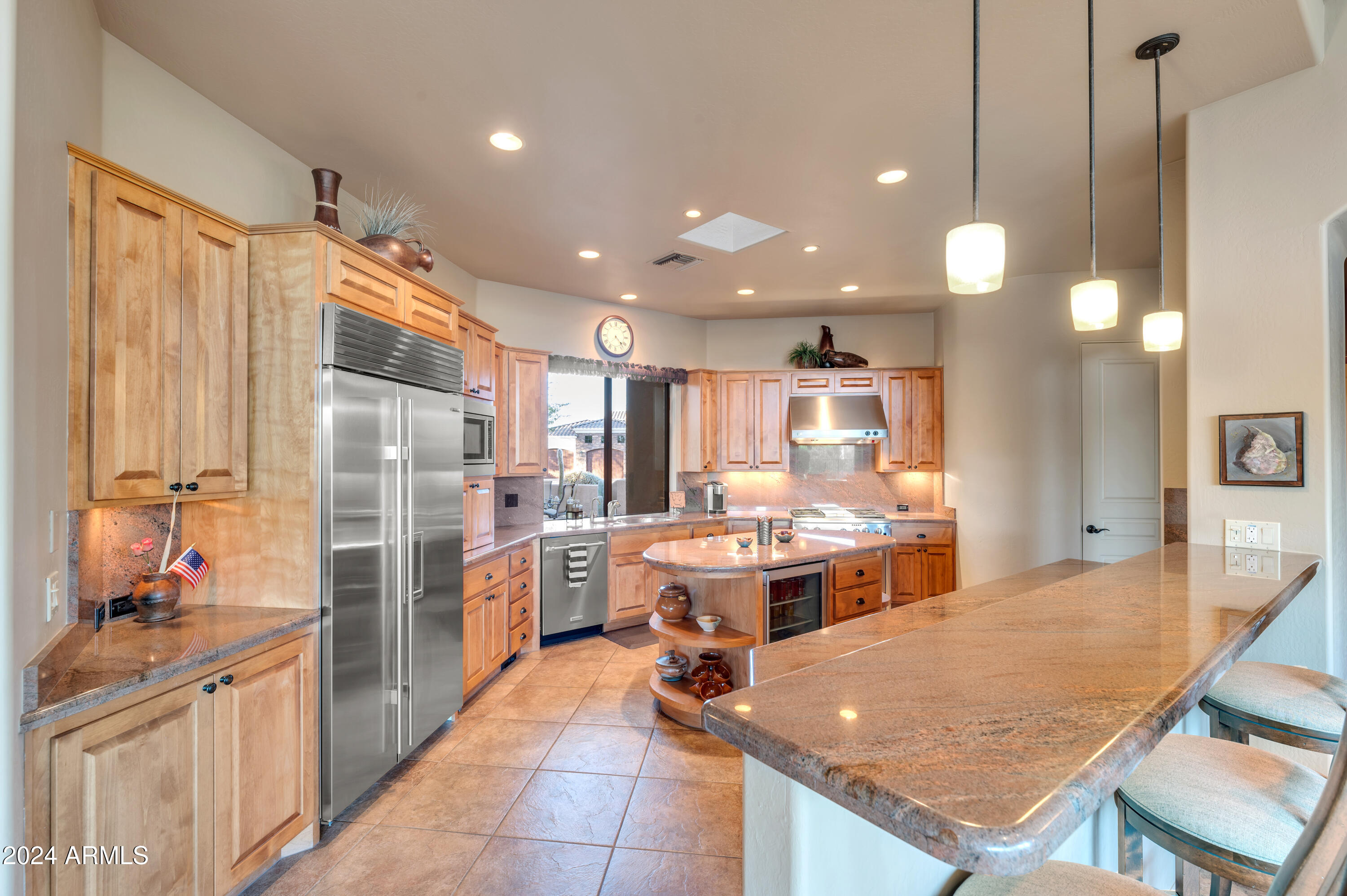 18947 East Lazo Court Rio Verde, AZ 85263 - Photo 2 of 24 Entertaining kitchen