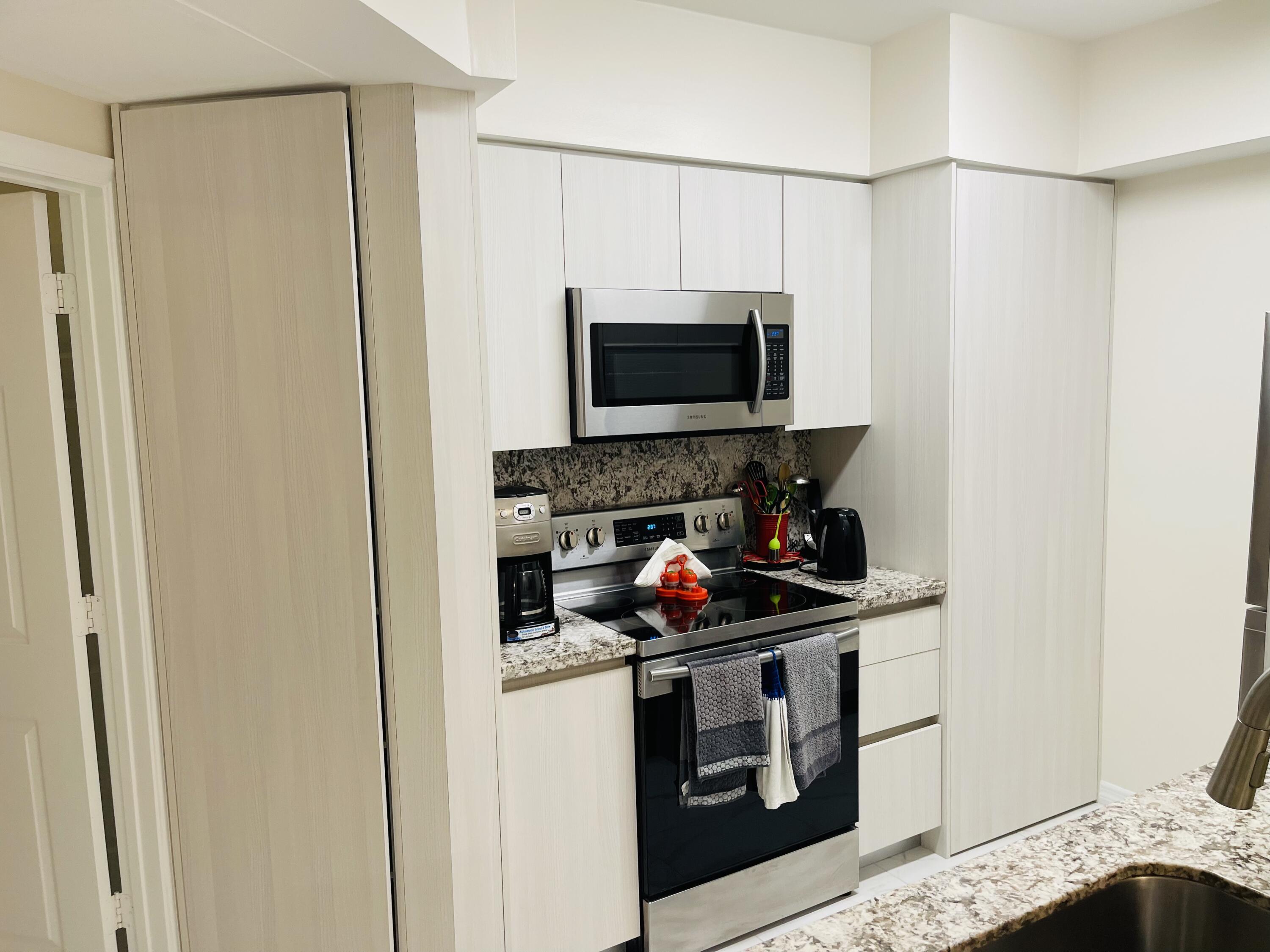 17145 North Bay Road, Unit 4103 Sunny Isles Beach, FL 33160 - Photo 9 of 34 h