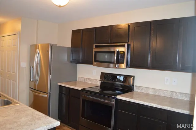 $399,900 | 1313 Commons Circle, Cottleville, MO 63304