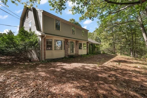 $950,000 | 646 Cambridge Turnpike, Concord, MA 01742
