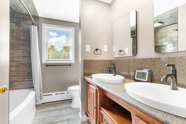 $950,000 | 646 Cambridge Turnpike, Concord, MA 01742