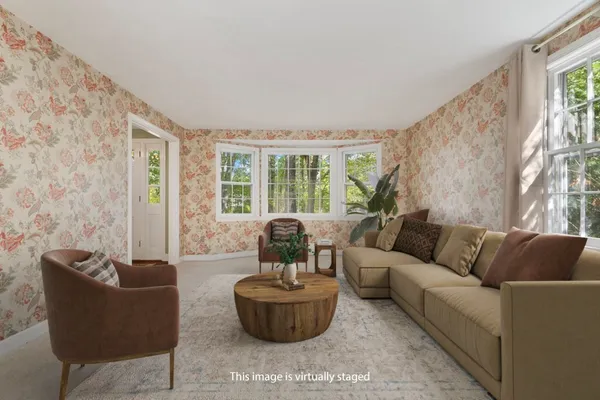 $950,000 | 646 Cambridge Turnpike, Concord, MA 01742