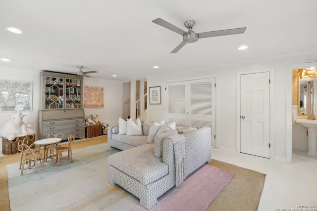 a view of a house with a big yard