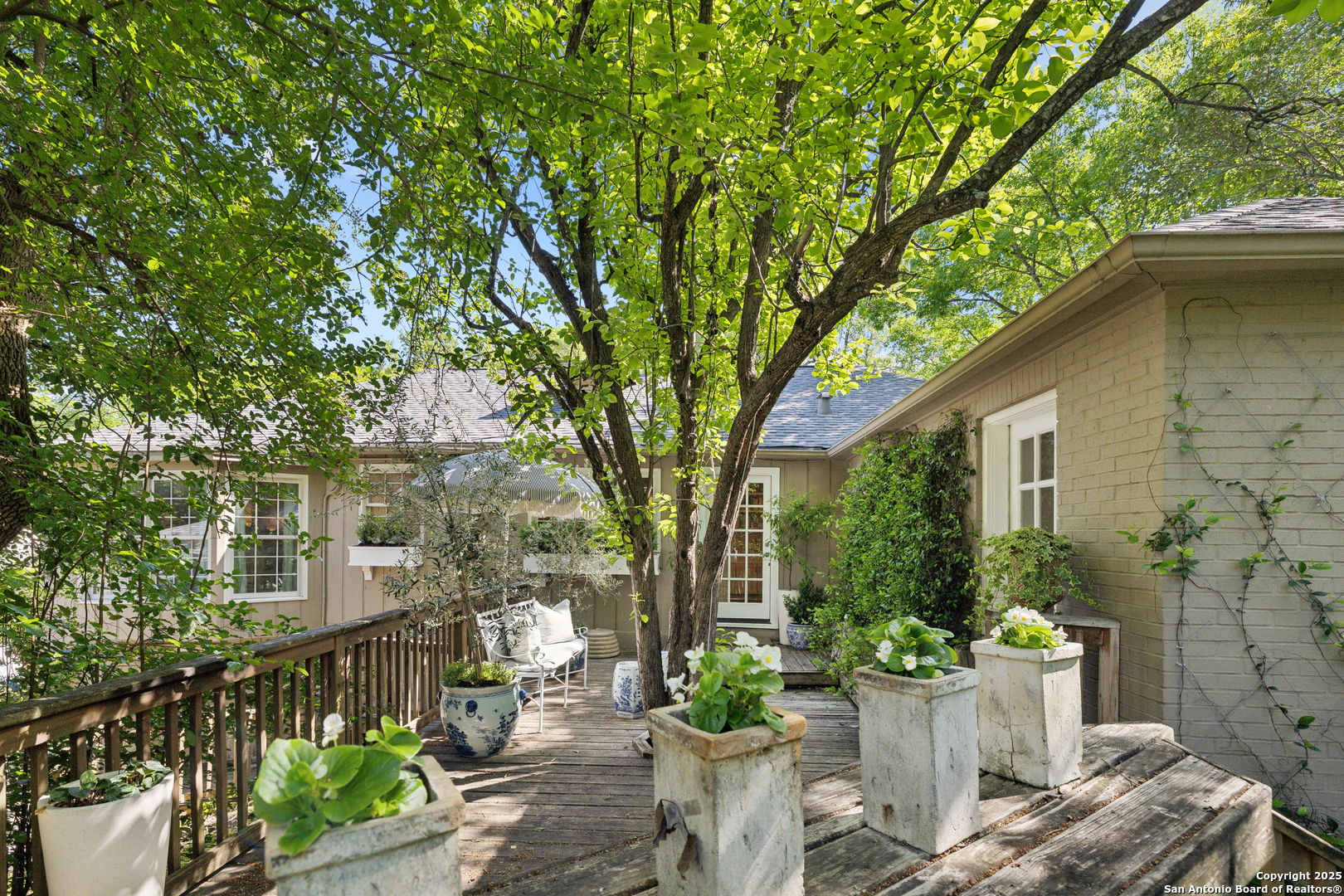 643 Terrell Road Terrell Hills, TX 78209 - Photo 47 of 60 a view of a backyard with sitting area