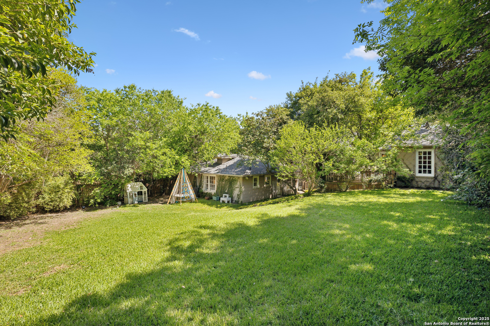 643 Terrell Road Terrell Hills, TX 78209 - Photo 50 of 60 a view of a house with a big yard
