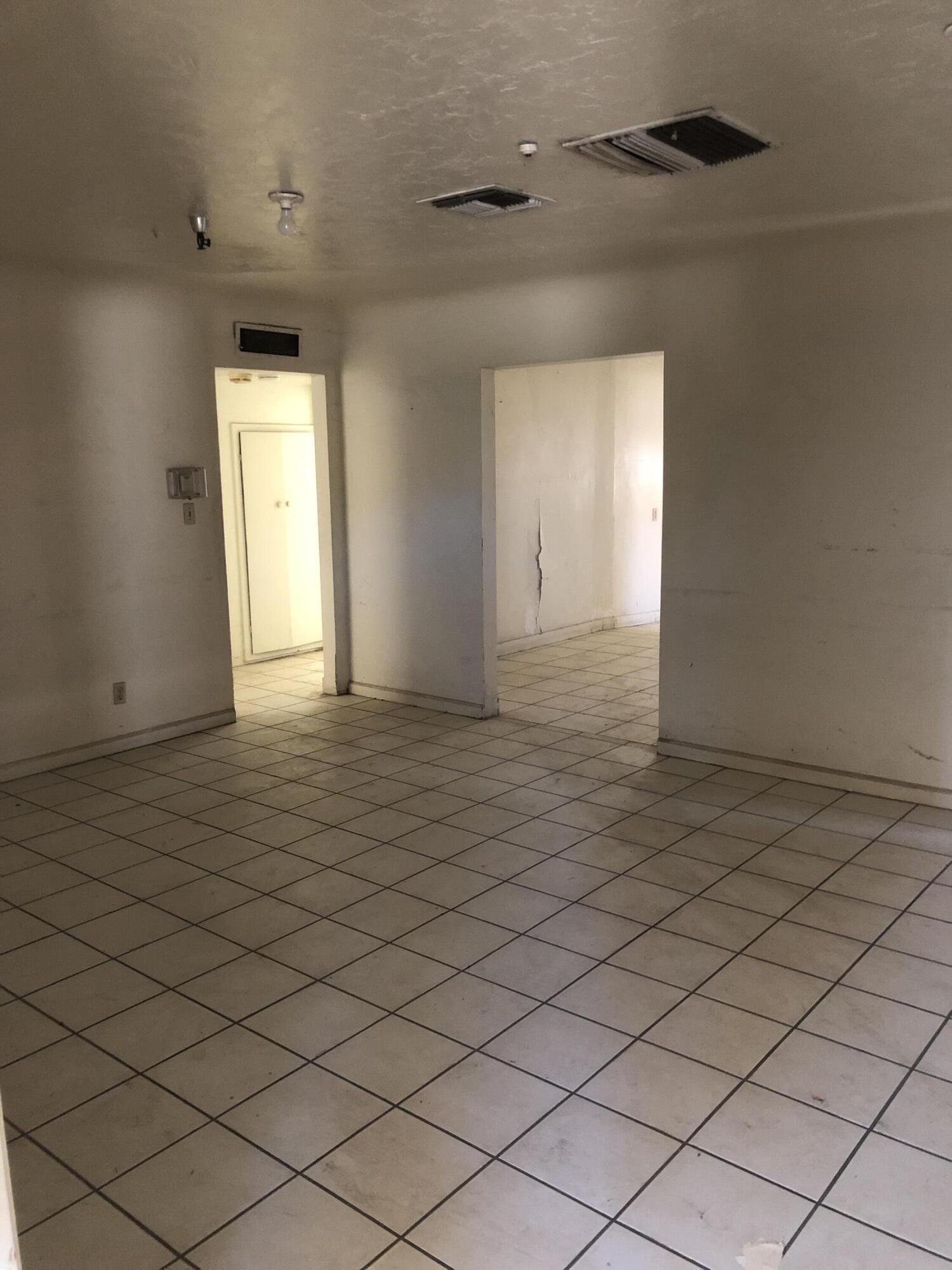 1590 East Dinuba Avenue Reedley, CA 93654 - Photo 15 of 26 IMG_0722