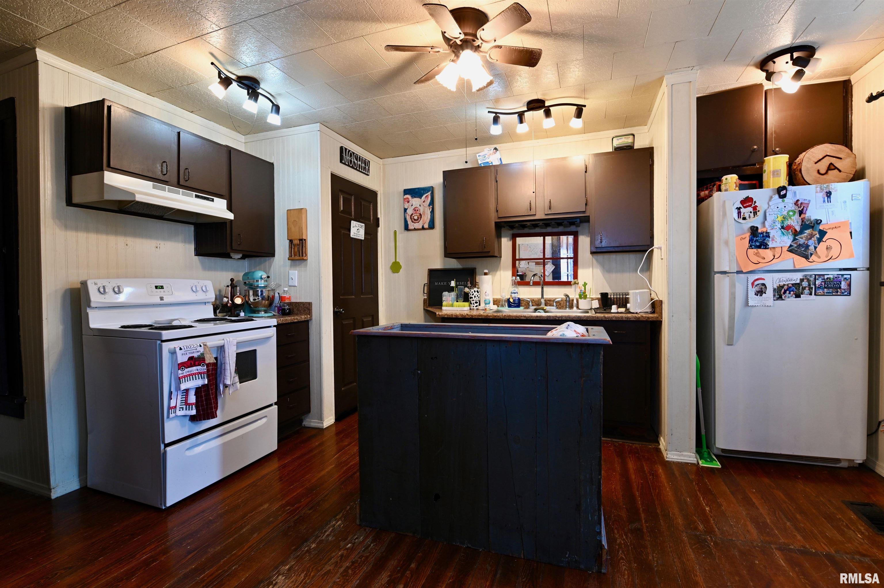 17928 West Higgs Road Trivoli, IL 61569 - Photo 11 of 39