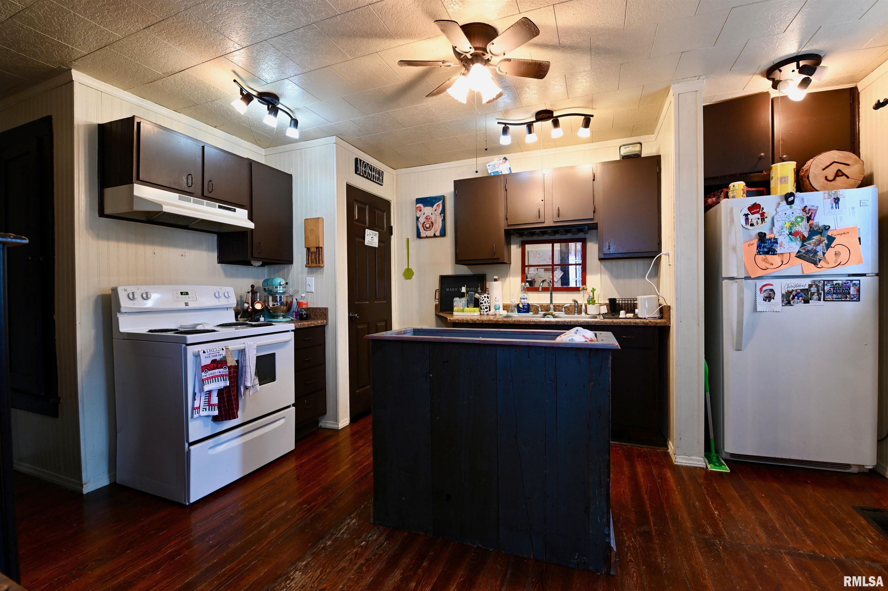 17928 West Higgs Road Trivoli, IL 61569 - Photo 31 of 39