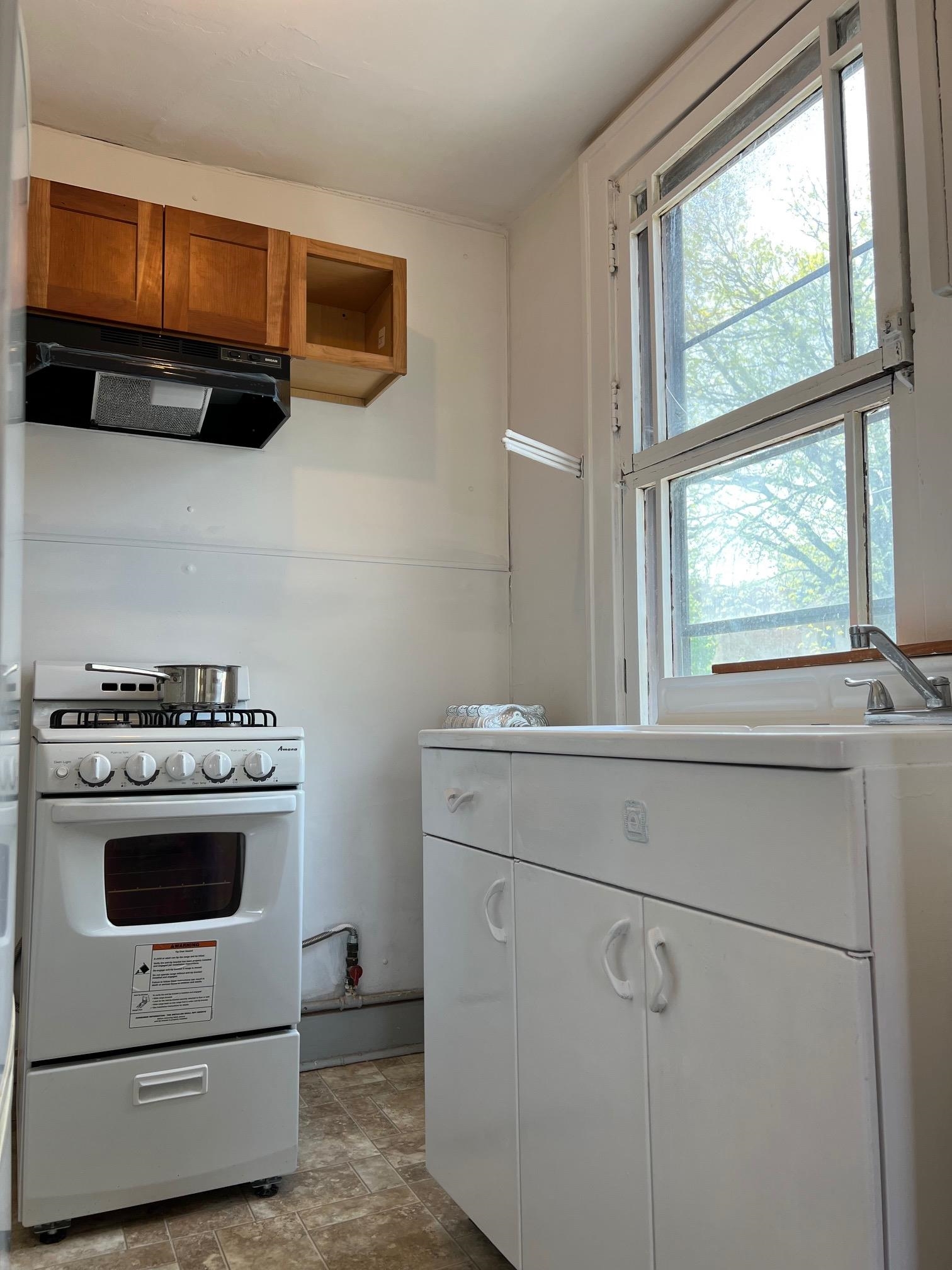 31 East Gorham Street, Unit 3 Madison, WI 53703 - Photo 10 of 13