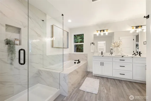 $1,250,000 | 13332 Lake Road, Lynnwood, WA 98087