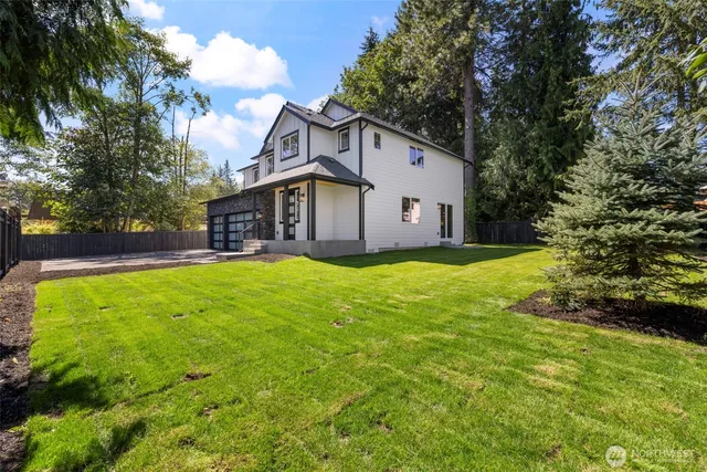 $1,250,000 | 13332 Lake Road, Lynnwood, WA 98087