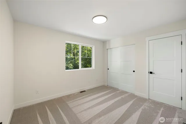 $1,250,000 | 13332 Lake Road, Lynnwood, WA 98087