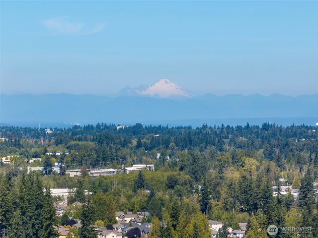 $1,250,000 | 13332 Lake Road, Lynnwood, WA 98087