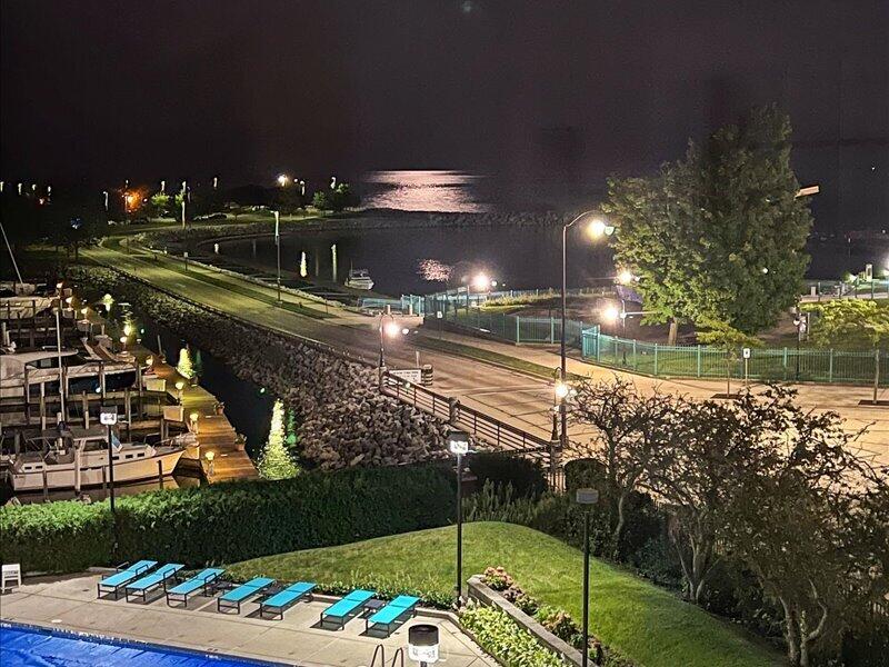 333 Lake Avenue, Unit 308 Racine, WI 53403 - Photo 40 of 51 Evening View