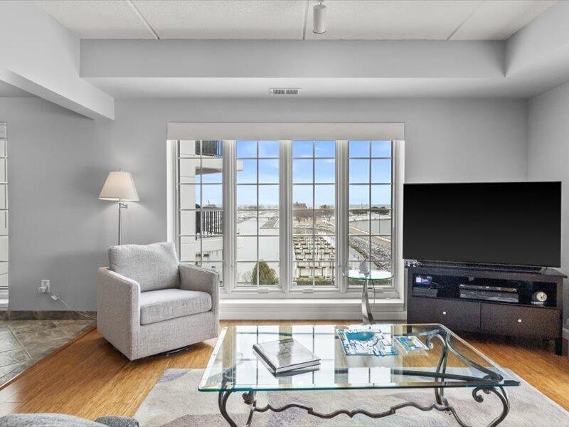 333 Lake Avenue, Unit 308 Racine, WI 53403 - Photo 41 of 51 View toward North