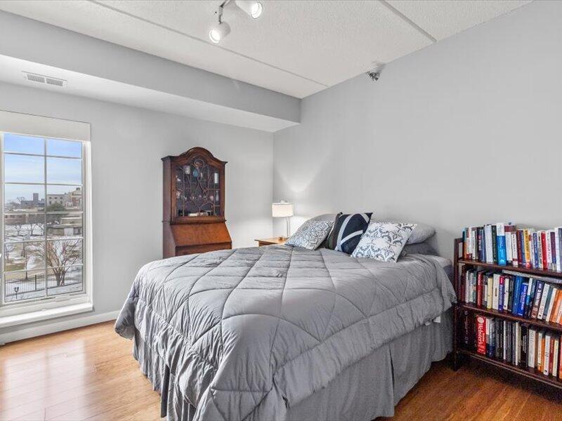 333 Lake Avenue, Unit 308 Racine, WI 53403 - Photo 43 of 51 Bedroom 2