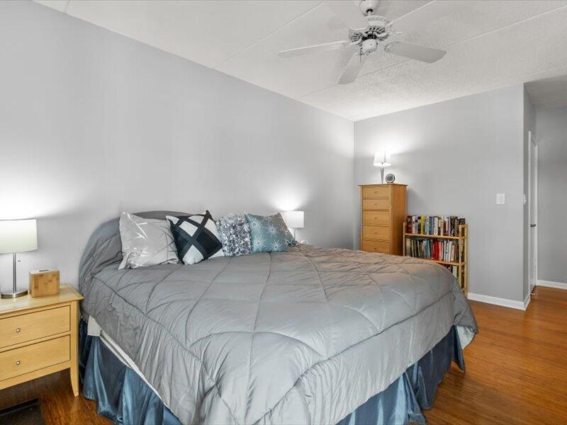 333 Lake Avenue, Unit 308 Racine, WI 53403 - Photo 46 of 51 33-IMG_2348