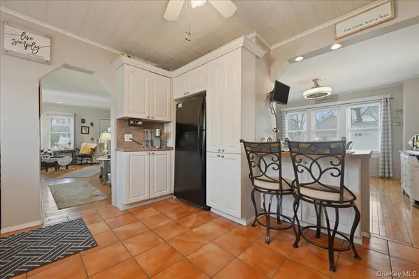 $749,000 | 197 South 4th Street, Lindenhurst, NY 11757