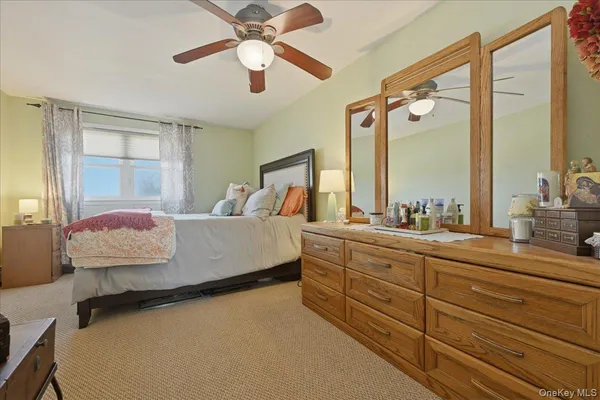 $749,000 | 197 South 4th Street, Lindenhurst, NY 11757