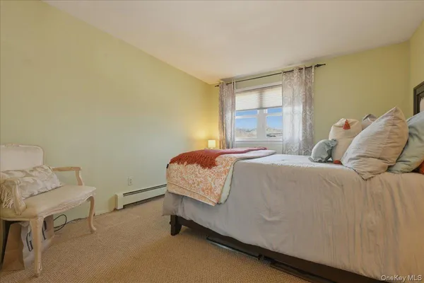 $749,000 | 197 South 4th Street, Lindenhurst, NY 11757