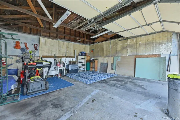 $749,000 | 197 South 4th Street, Lindenhurst, NY 11757