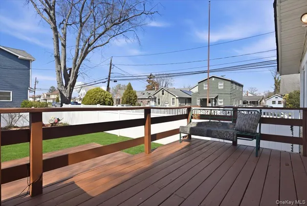 $749,000 | 197 South 4th Street, Lindenhurst, NY 11757